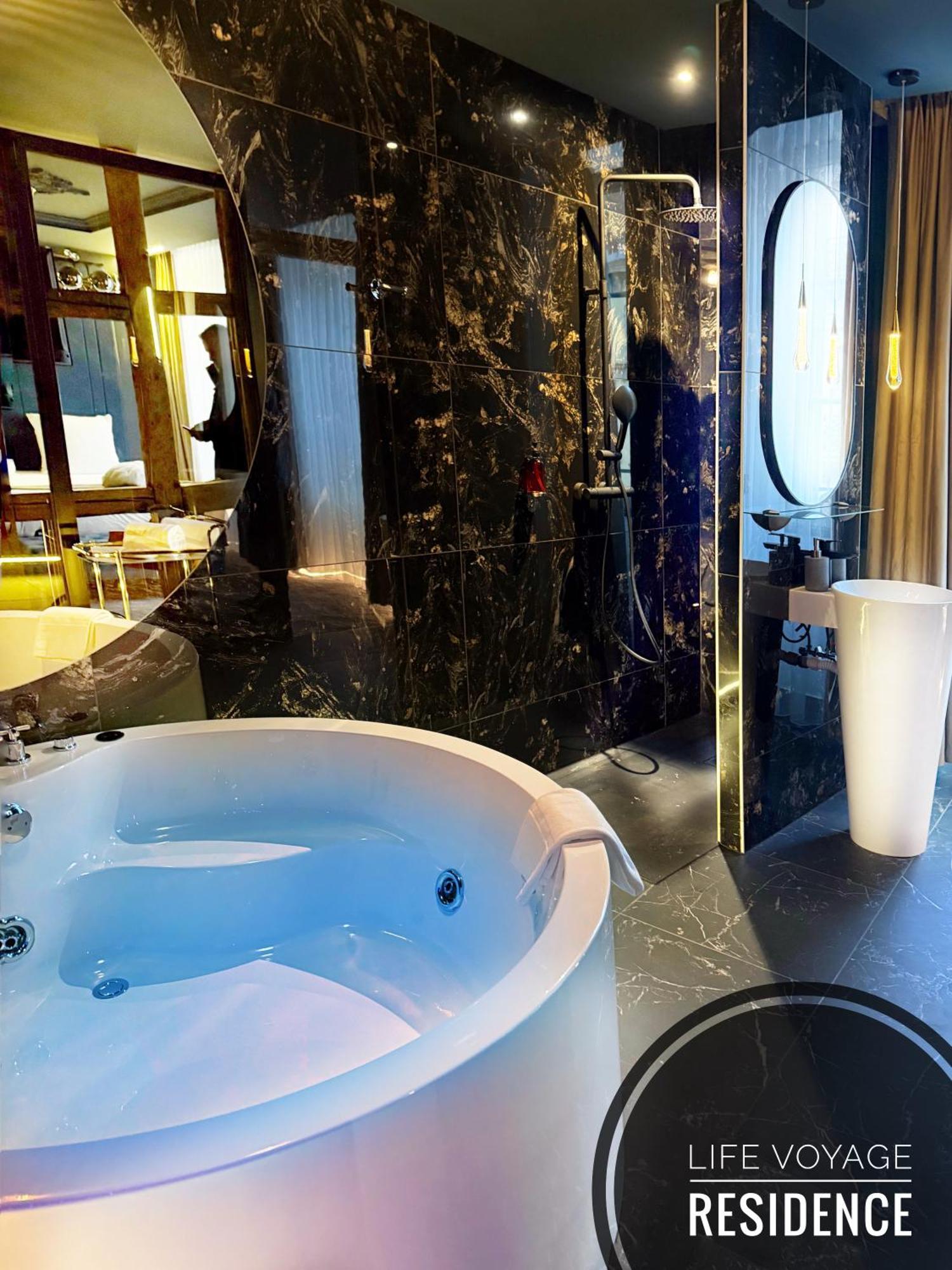Life Voyage Residence & Spa - Strasbourg'S City Center Luxury Experience Екстериор снимка